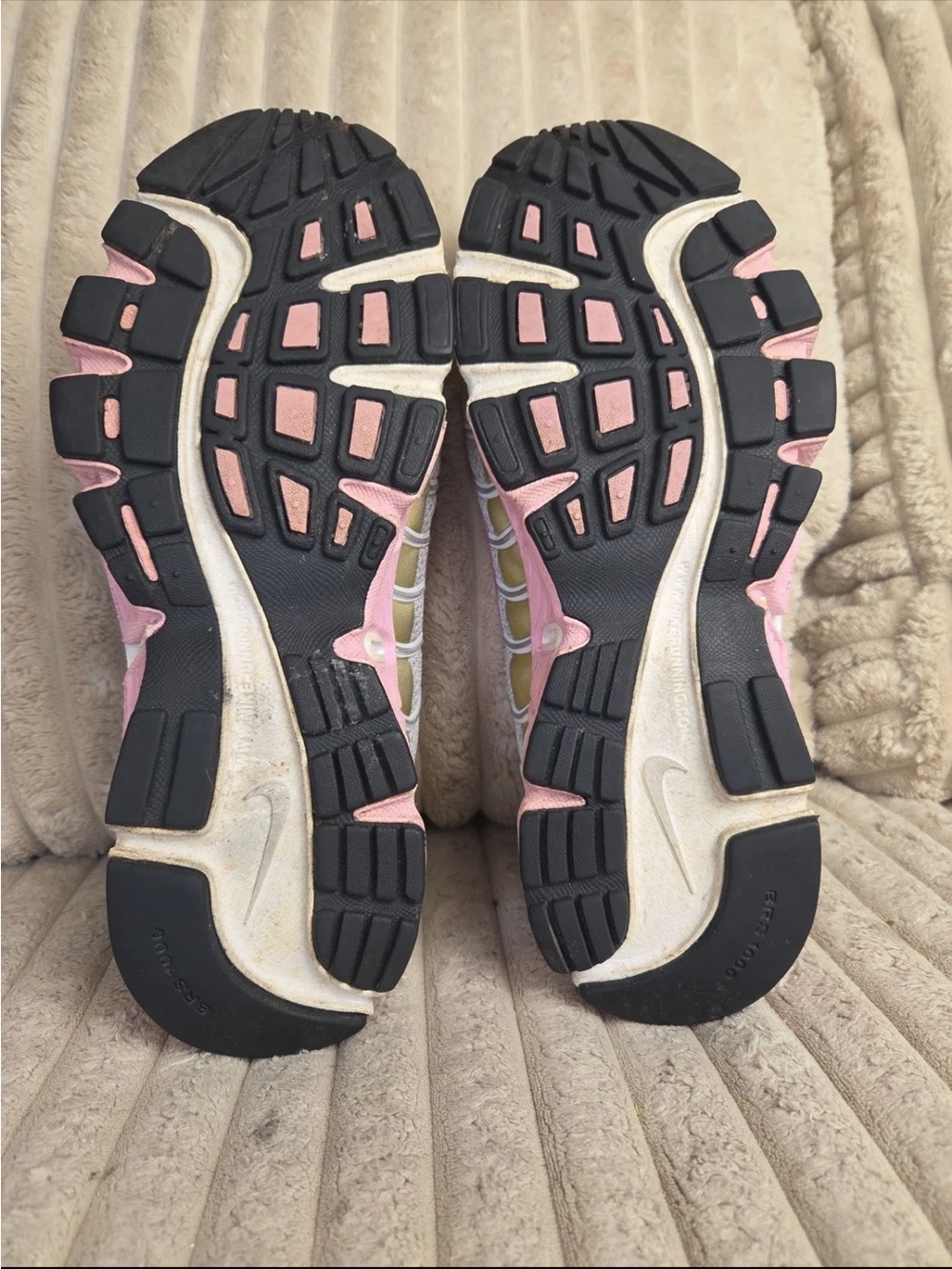 Nike Air Tri D Running Shoes Silver Pink Sneakers Women's Size 9 - Picture 8 of 10